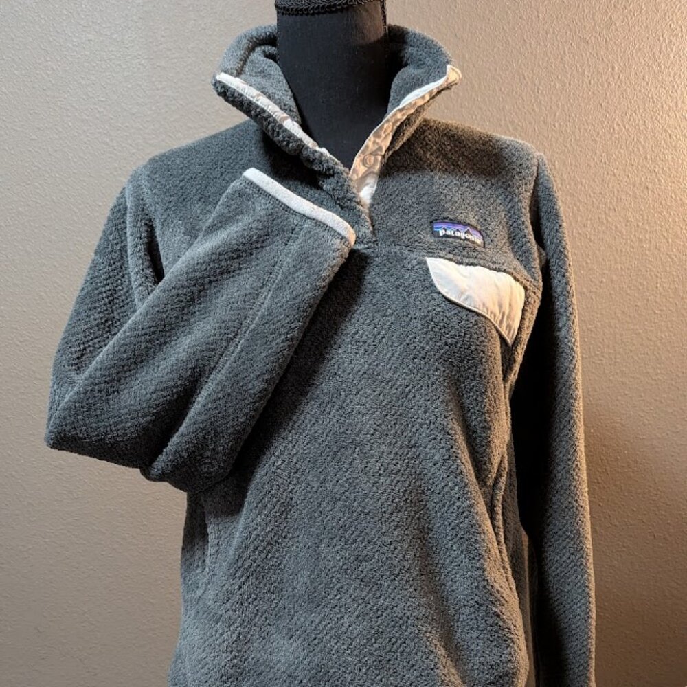 Patagonia Gray Fleece Pullover with Cream Trim